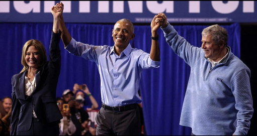 Barack Obama went to Cleveland and tore into Trump and Vivek Ramaswamy over the ad attacking Amy Acton, and said the gold-covered White House looks “like Saddam Hussein opened a Cheesecake Factory.” Bill Clinton said Congress should have fought Trump over what he did to the Rose Garden, which he compared to the entrance of Liberace’s bathroom. Early voting is surging in the battlegrounds and Democrats are outpacing Republicans badly. And Trump’s own 2020 campaign manager says the man who promised to drain the swamp has become it. Here is what happened. Read it all in the Really American Substack: https://t.co/t6j8qsYfrM