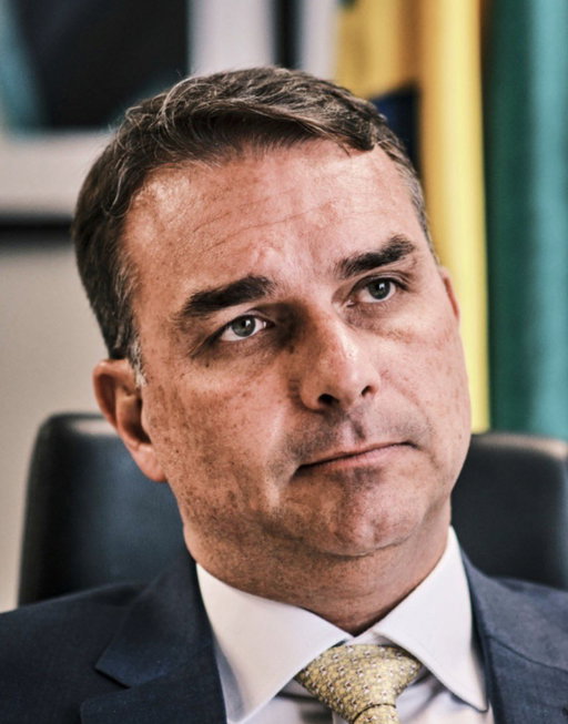 BREAKING: Flávio Bolsonaro has a 67% chance to win the Brazilian Presidential Election (as of 5:30 PM ET) 