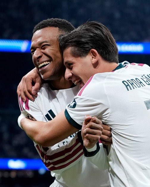 🚨| Kylian Mbappe has now produced 14 goals in 11 games against Barcelona 🔥🔥 