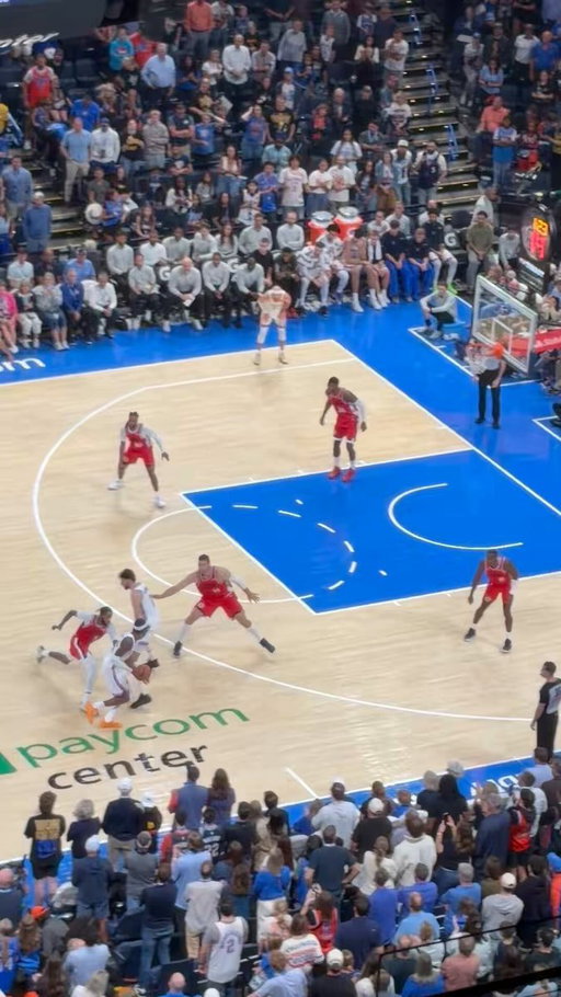Graphic: Jalen Williams suffers a scary fall and appears to have injured his foot badly…

Oh my goodness. Prayers. 