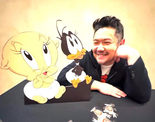 Eric Bauza has sadly passed away at the age of 46.

The legendary modern voice of Bugs Bunny, Daffy Duck, Porky Pig, Marvin the Martian, Foop, Tiger Claw and many more. 