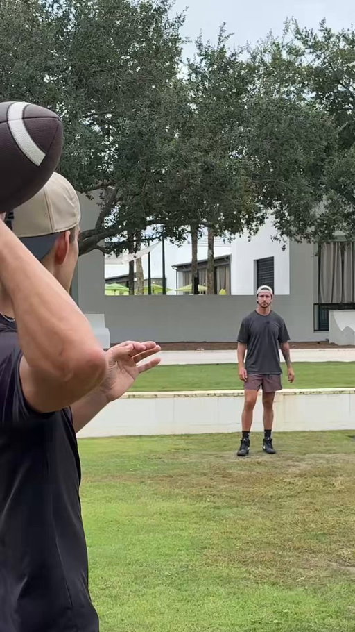 Stop throwing top down, instead start rotating ❗️ | @KurtBenkert 