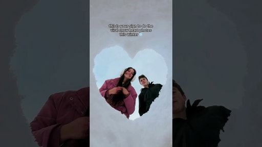 The cutest photo idea for this winter❄️🩵 #viral #snow #trend #snowstorm #winter #couple #photoideas