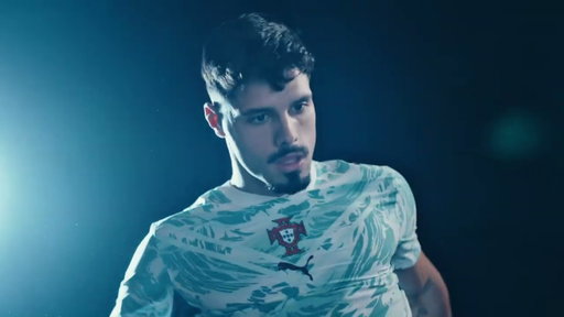 FOR THE LOVE OF THE SHIRT | PORTUGAL HOME & AWAY KITS