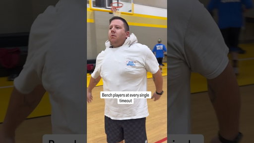 OHHHHHH TIMEOUT ON THE FLOOR #comedy #nba #basketball #basketballhighlights #basketballshorts