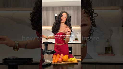 Juicing for healthy hair #curlyhair #haircare #juicingrecipes