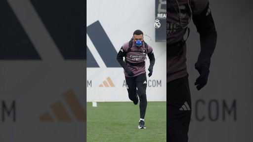 🎭 The masks are back! #realmadrid #training #masks