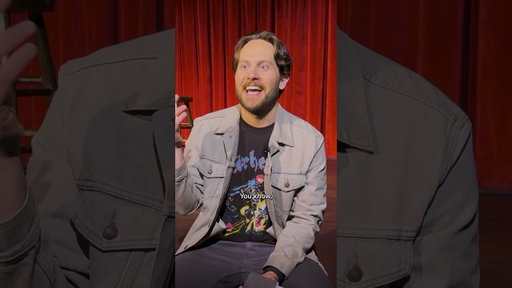 Zoltan Kaszas shares a behind-the-scenes look at how he writes his Jokes 📝 #standupcomedy #zoltan