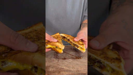 Bacon Jam Grilled Cheese #baconjam #homemadefastfood #grilledcheese