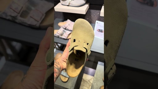 Birkenstocks worth the hype #london #birkenstocks #shopping #vlog