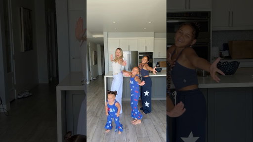 Halle carried 😆❤️🤍💙 #momanddaughters #dancetrend #daughters #toddler