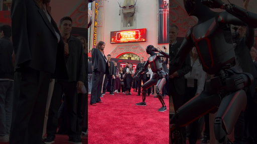 Optimus’ red carpet debut