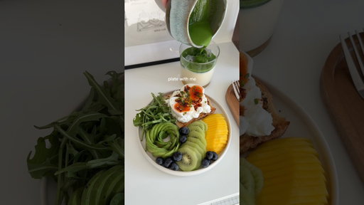 making a pretty breakfast