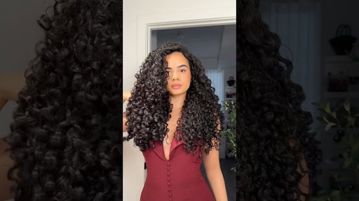 Day 3 curl refresh! Using @amikanyc soul struck dry hair mask + pattern hair steamer amikapartner