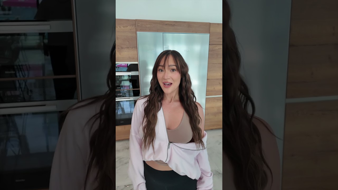 The BADDEST house in the GUESS jeans compound for Coachella ⭐️👖 care for a house tour?!