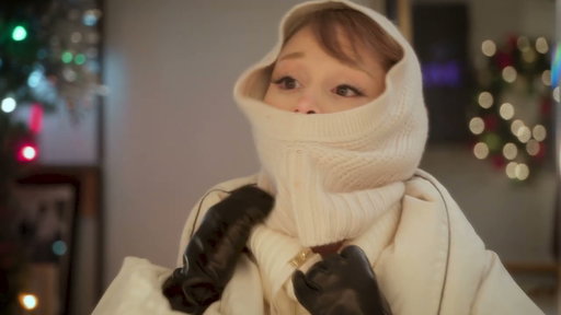 SNL Host Ariana Grande Bundles Up to See the Rockefeller Christmas Tree
