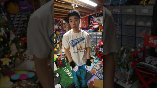the WEIRDEST chinese items that i have 🧤 #whydna #fashion #streetwear #pickups