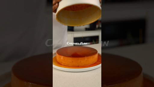 Caramel Flan, one of the easiest but tastiest desserts you can make! #caramelflan #flannapolitano