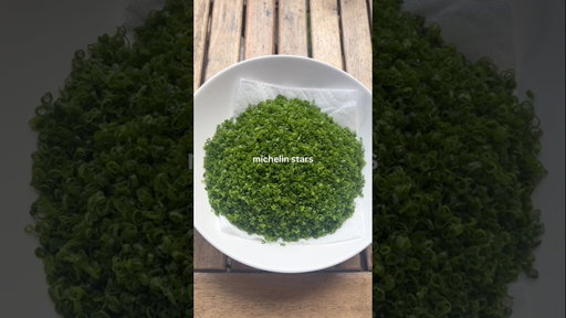 How to Cut the Perfect Chives ⭐️⭐️⭐️ #shorts #chives #knifeskills