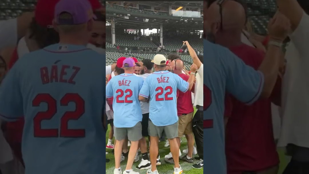 A 3-HOMER MLB DEBUT for Joshua Báez…then a special moment with more than 30 family & friends