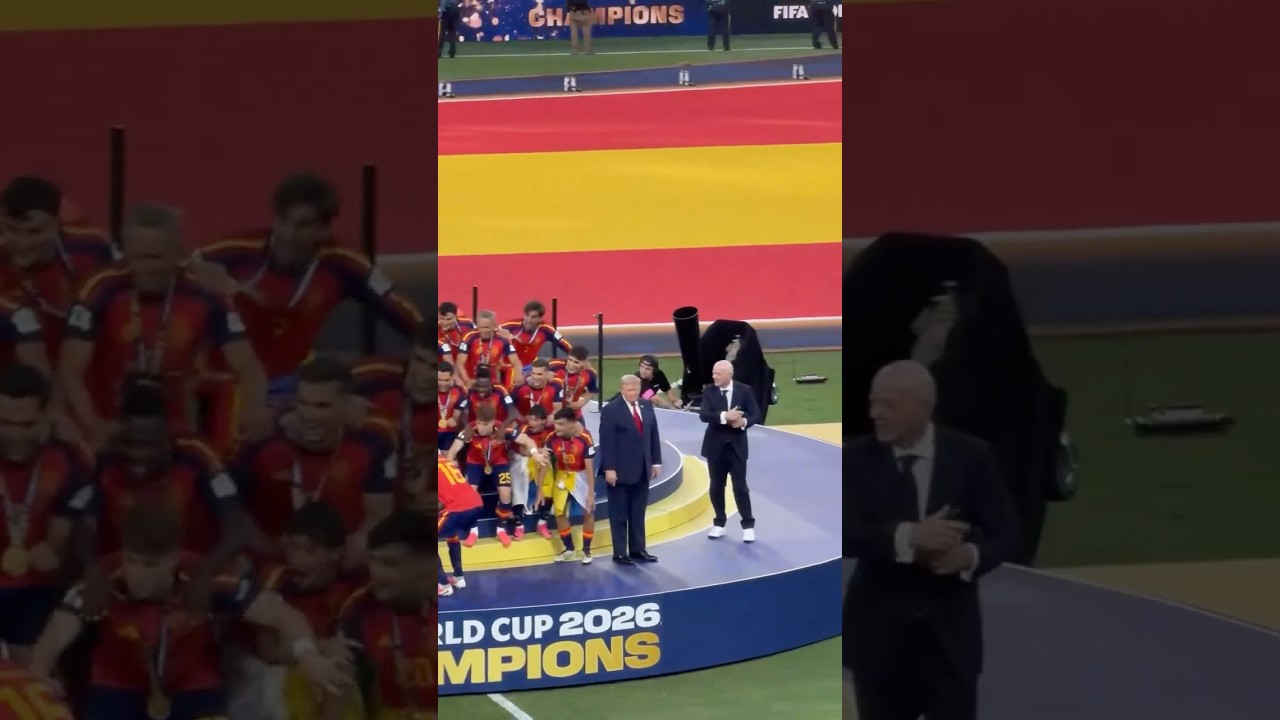Trump Presents Spain World Cup Championship Trophy