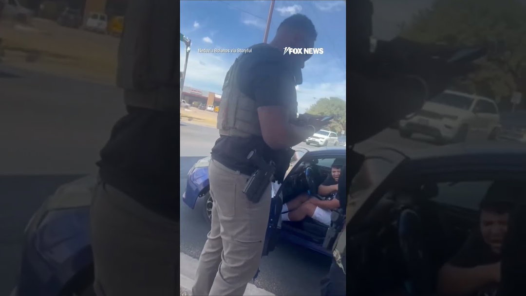 Austin ICE officers SHOOT during pursuit of Venezuelan immigrant #shorts #US #ICE #Texas #US