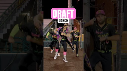 This is so silly 🤣 #dance #dancer #dancing #silly #funny #shorts #tiktok #viral #shortsfeed #fyp
