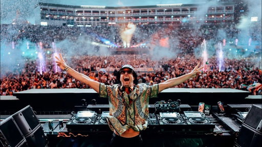 FISHER LIVE FROM TOMORROWLAND MAINSTAGE WEEKEND 1 [FULL LIVE SET]