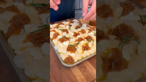Thanksgiving focaccia celebrated with @getgraza Drizzle EVOO! YASSS! #GrazaPartner