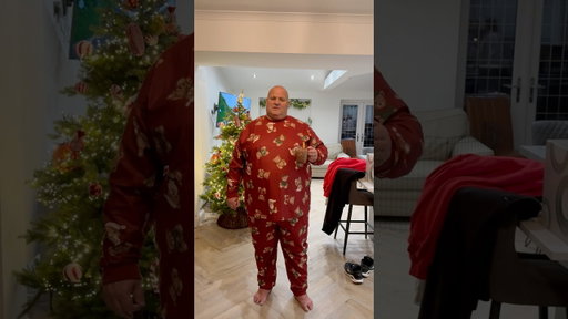 WHAT’S BIG JOHN WEARING 😂