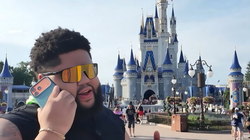 When You Go On A Family Vacation But You Own A Business