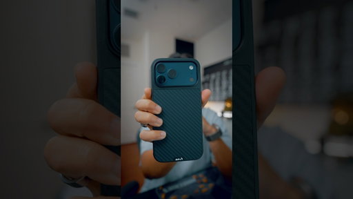 This is insane.... 😳 #iphone17pro #iphone17promax #mouscase #iphone17 #apple