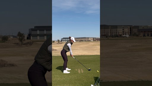 Little push draw 🤌 #golfswing