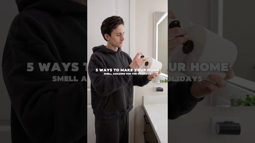 5 easy ways to make your home smell amazing for the holidays #apartment #holidayhosting #fragance