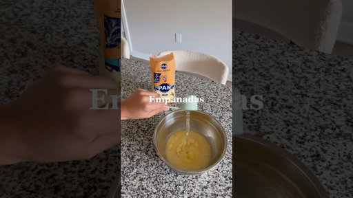 #latinacontentcreator #colombia #colombiancuisine #empanada #empanadarecipe #comida #receta #latina