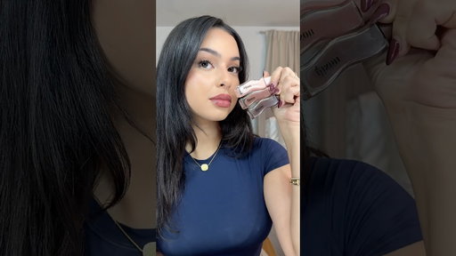 trying out ​⁠​⁠@Gisou  latest lip oils 🤎 smell delicious!!