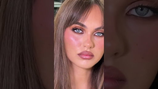 Using BRONZOUR in the shade LATTE for this bronze on honey @lilyeaston