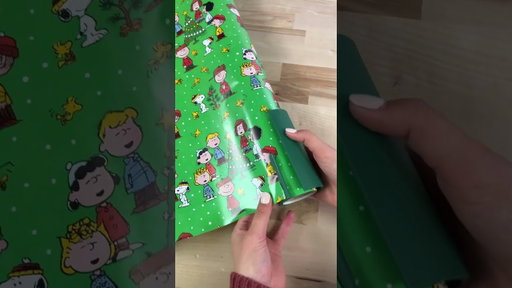 The best gift wrapping gadget ever 🌟🙌 #giftwrapping #christmas #gadget #holidayseason #need