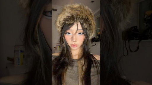 Bare minimum makeup trend 😗 #makeup #makeuptransition #makeuptransformation #transition #slavic