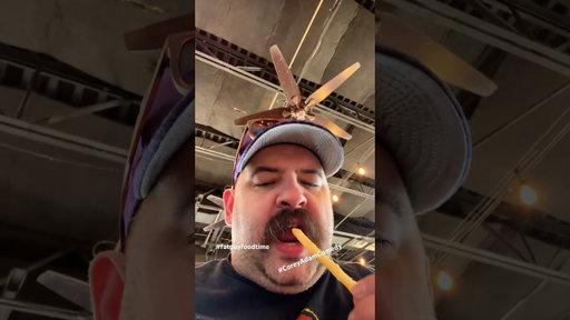 FGFT: Moonies  #fatguyfoodtime #coreyadamcomedy #foodie #foodreview #texas #ahorts #burger #food #tx
