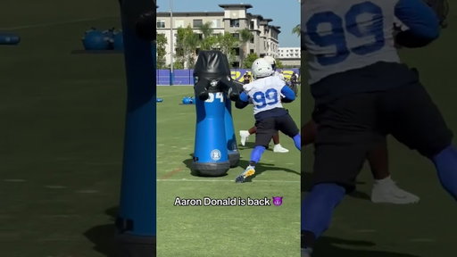 Aaron Donald leading the Rams to the Super Bowl? 🐏