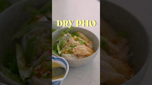 I know you’ve had pho, but have you had dry pho? Try my dry pho #recipe 😉