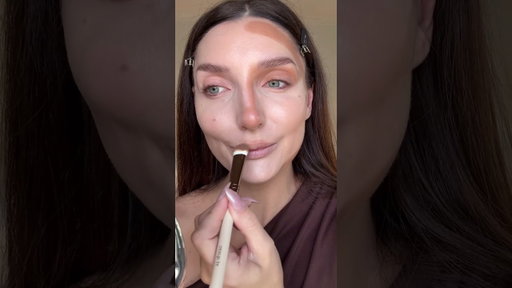 This is just how I like to ‘contour’ with my BRONZOUR : Cream Bronzer