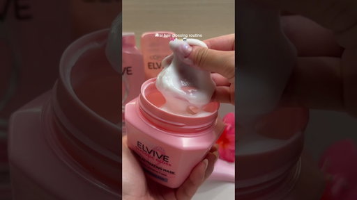 #haircare #hairtok #hairgloss #hairglossing #shinyhair #hairwash #hairwash #hairwashroutine