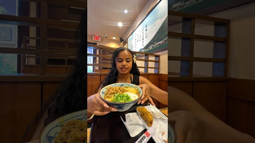 The BEST Udon Noodles Spot in Waikīkī 🍜 #udon #marugameudon #waikiki #foodie