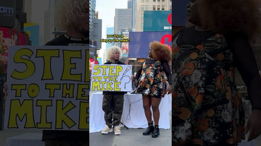 She turned the street corner into her STAGE 🏙️🔥