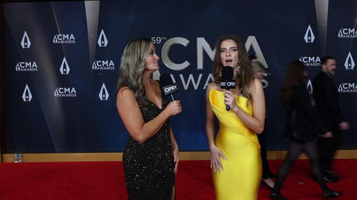 LIVE from The 59th Annual CMA Awards Red Carpet