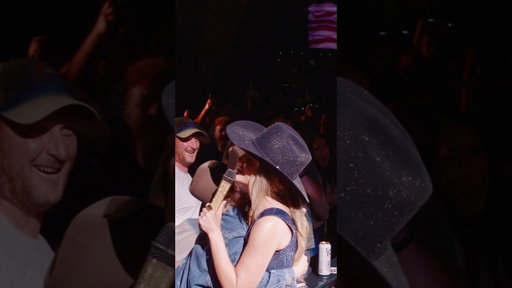 I've always got my eyes peeled lookin for familiar faces in the crowd, it means so much seeing y'all
