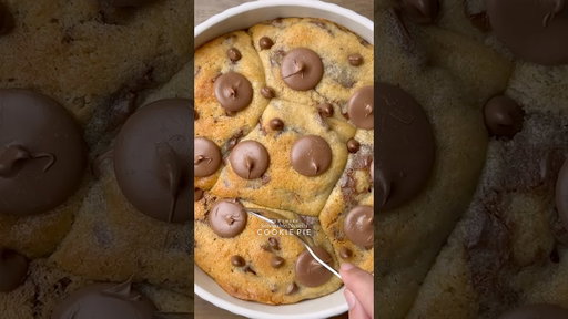 Ooey-Gooey Nutella cookie pie #cookies #chocolate #nutella #viral #youtubeshorts #shortsfeed