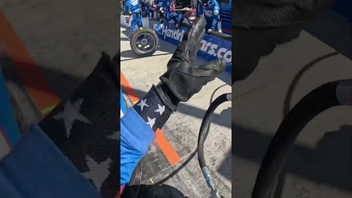 POV: You join Kyle Larson’s pit crew for Phoenix.